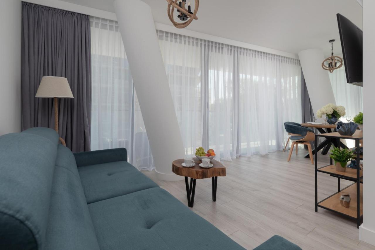 Royal Waves Resort & Spa - Apartment With Parking By Noclegi Renters Мендзиздроє Екстер'єр фото