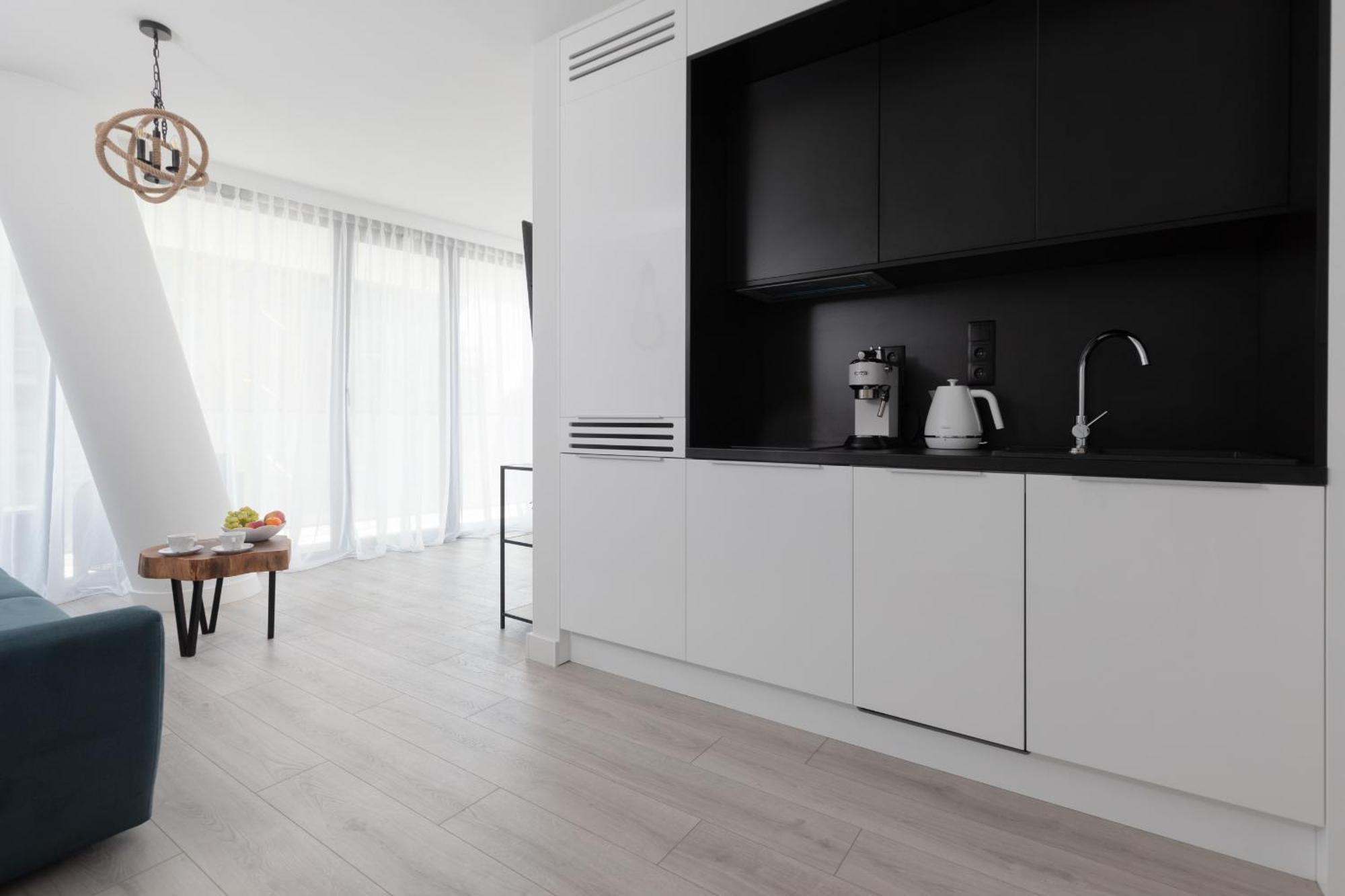 Royal Waves Resort & Spa - Apartment With Parking By Noclegi Renters Мендзиздроє Екстер'єр фото