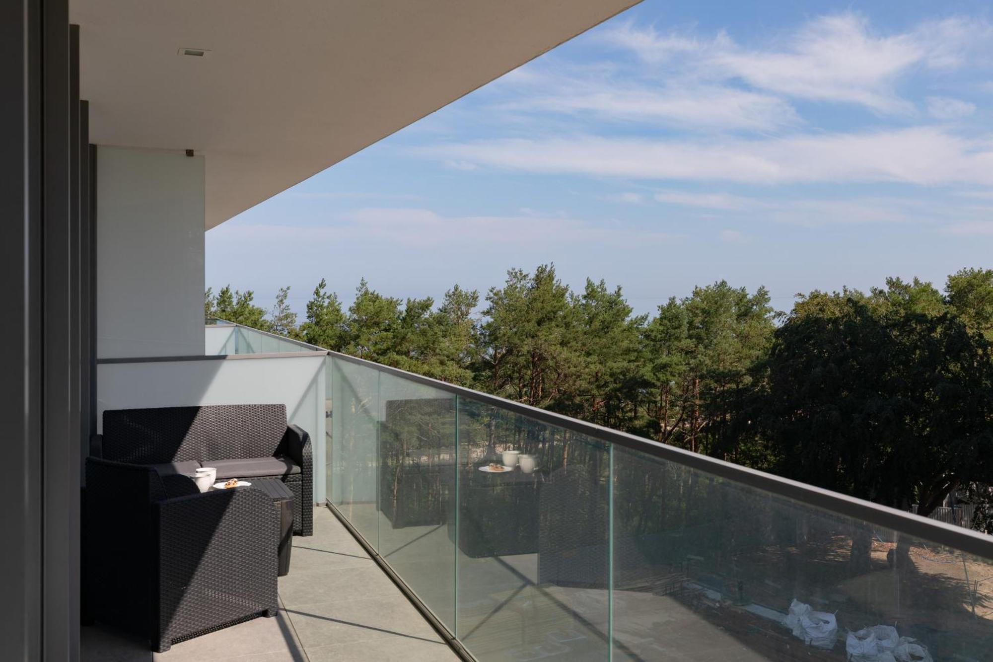 Royal Waves Resort & Spa - Apartment With Parking By Noclegi Renters Мендзиздроє Екстер'єр фото