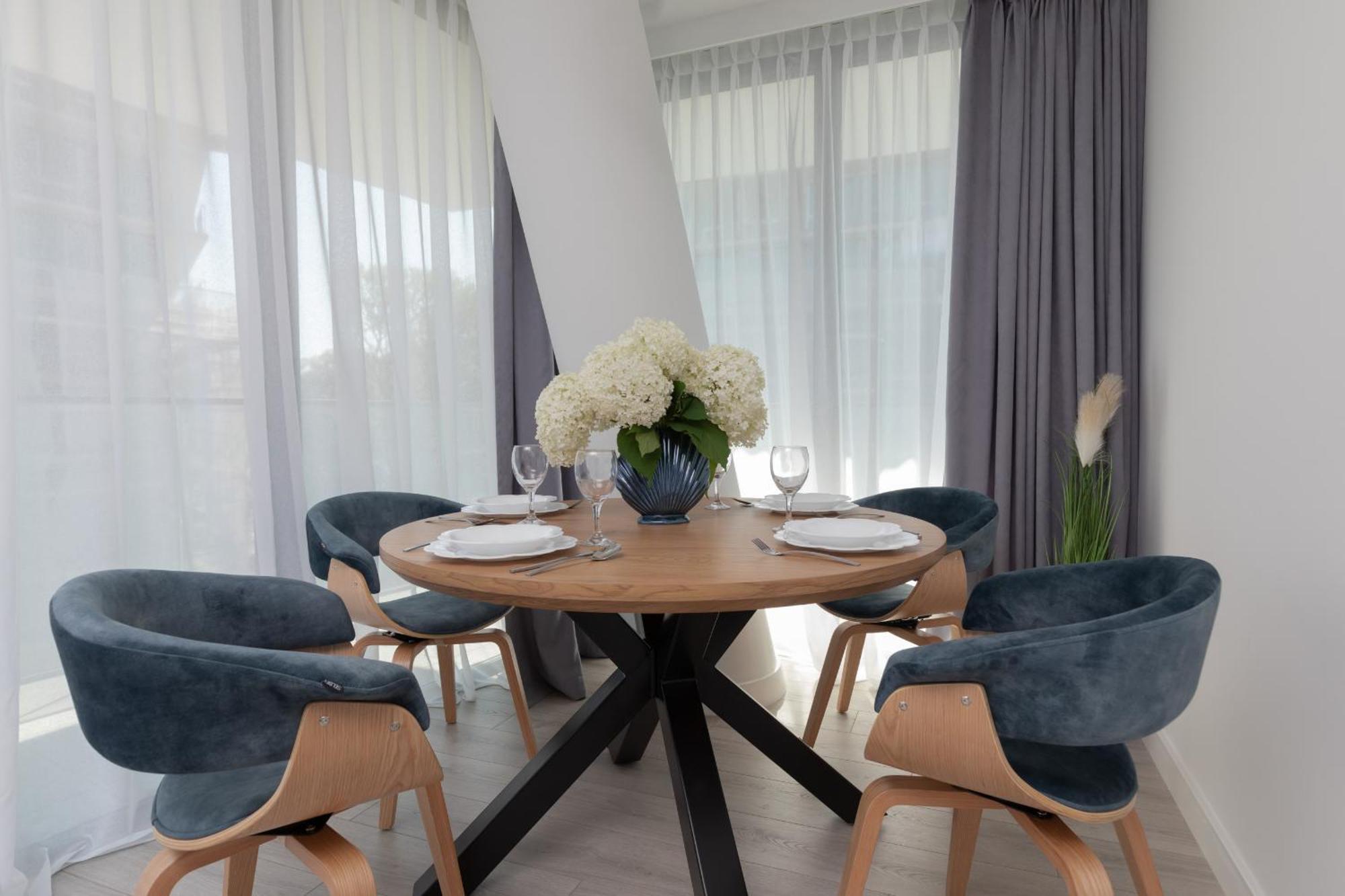 Royal Waves Resort & Spa - Apartment With Parking By Noclegi Renters Мендзиздроє Екстер'єр фото
